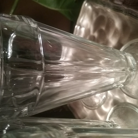 4 milkshake glasses - Picture 2 of 3